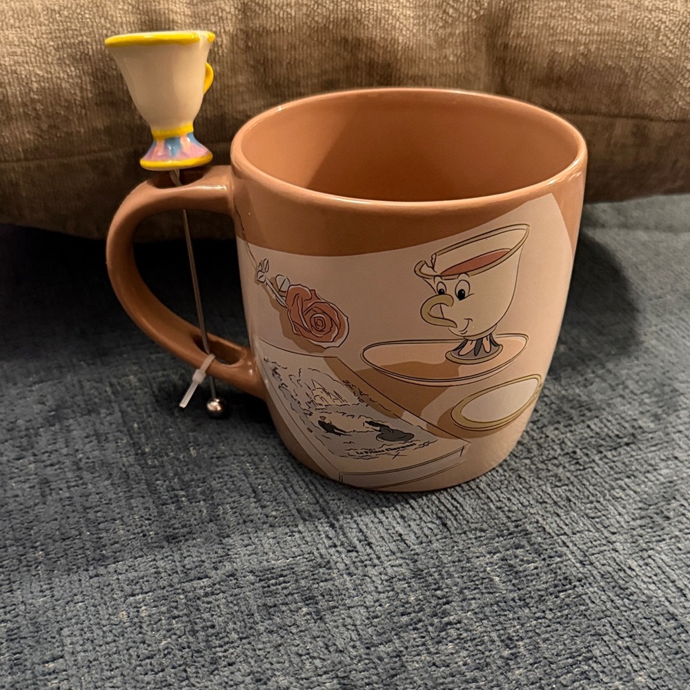 Disney Belle Mug with Chip Stirrer - Picture 2 of 4